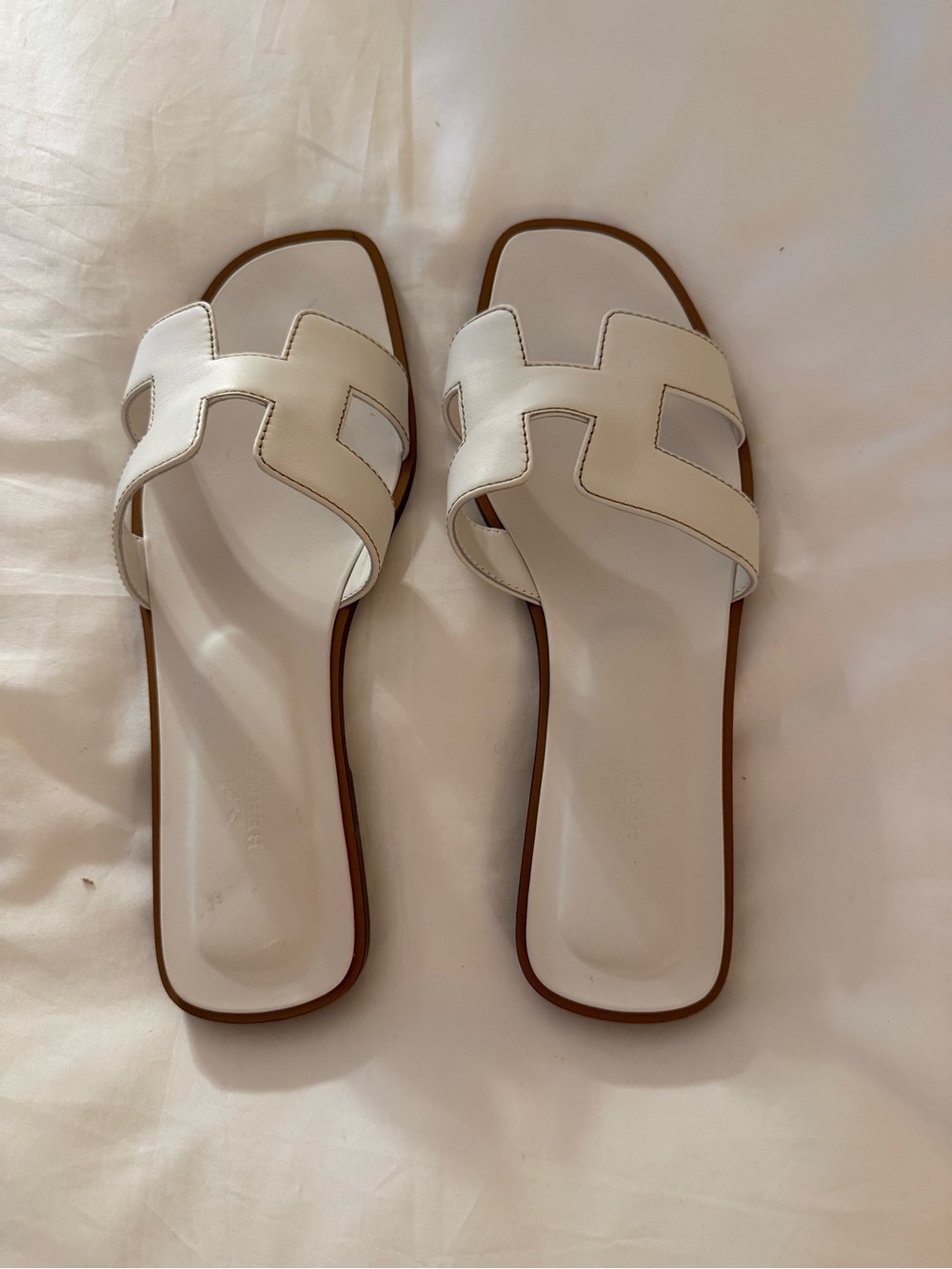 Hermes White Leather Oran Slide Sandals with Brown Trim